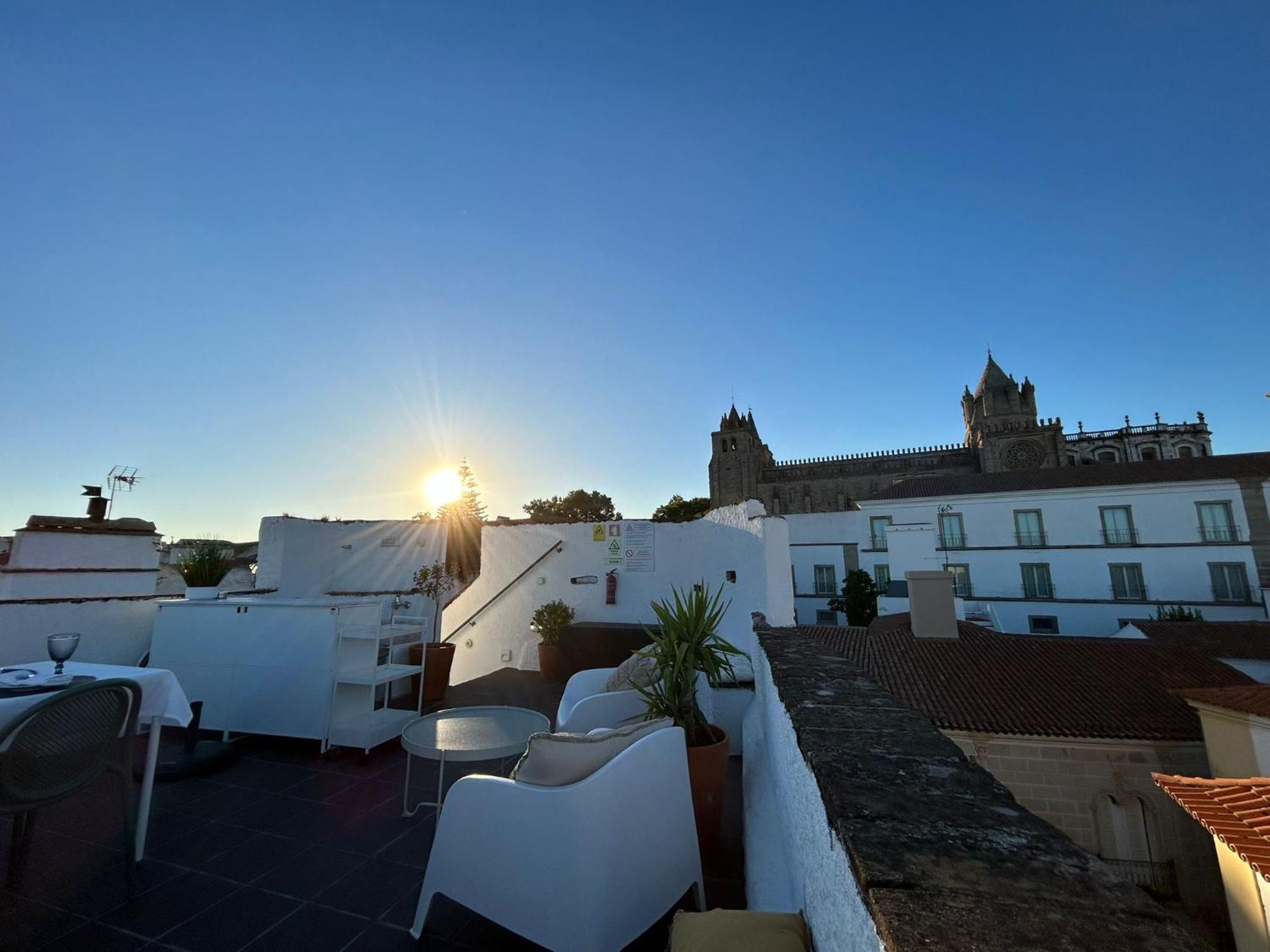Casa Soure Suites And Apartments Évora Zewnętrze zdjęcie