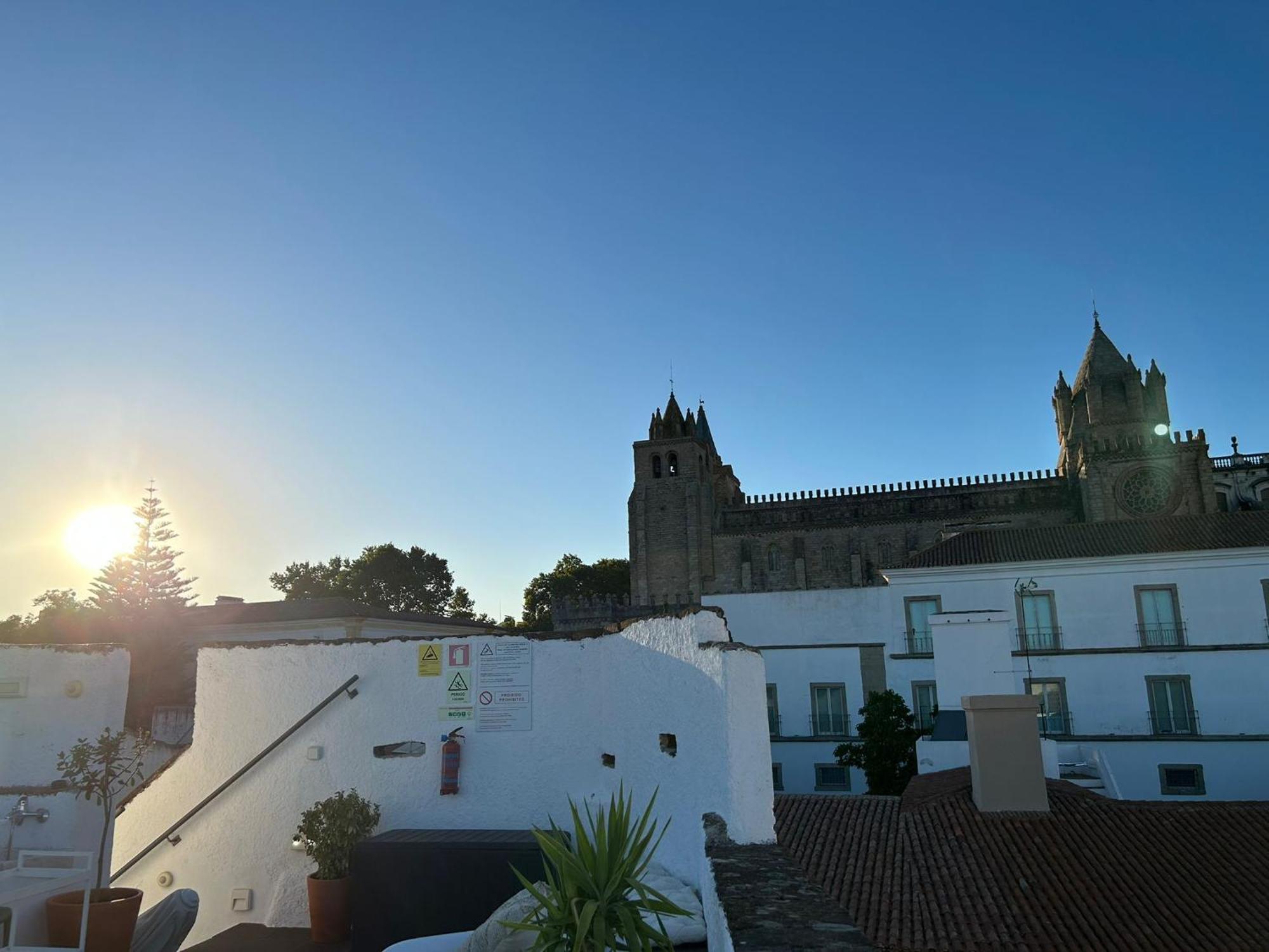 Casa Soure Suites And Apartments Évora Zewnętrze zdjęcie